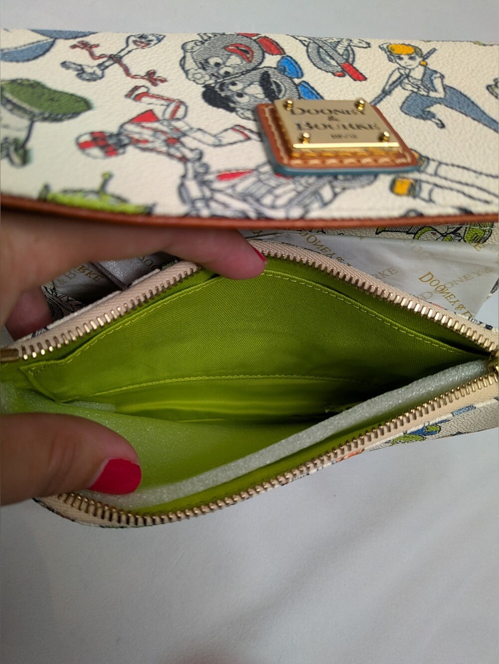 Dooney And Bourke Disney TOY STORY Purse Crossbody Bag Leather NWT Disney Parks - Picture 6 of 8